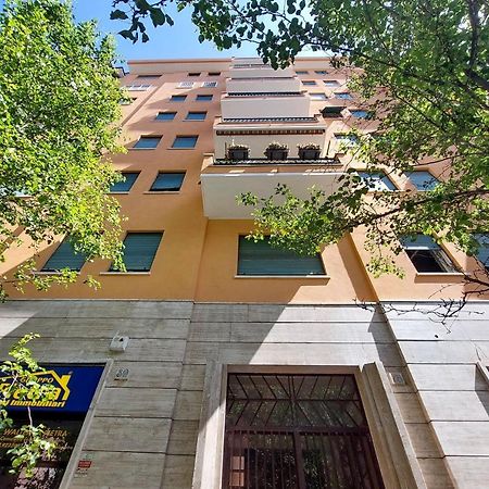 4Bnb - Trionfale Apartment Rom Eksteriør billede